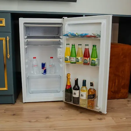 Отель Crown Taksim Стамбул