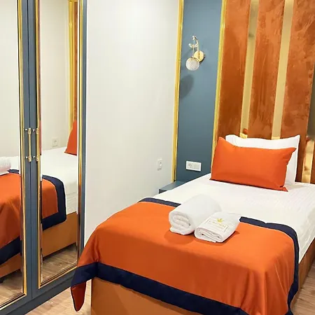 Hotel Crown Taksim Istanboel