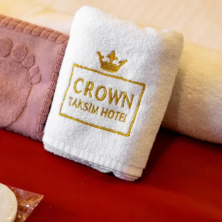 מלון Crown Taksim