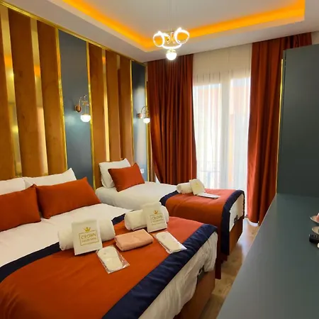 Hotel Crown Taksim *