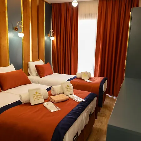 Hotel Crown Taksim *
