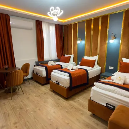 Hotel Crown Taksim *