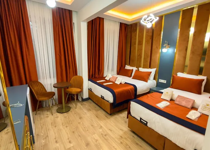 Crown Taksim מלון *
