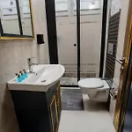 Crown Taksim Otel *