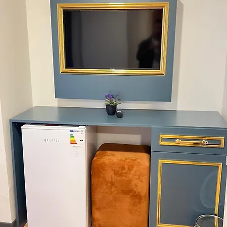 Crown Taksim فندق