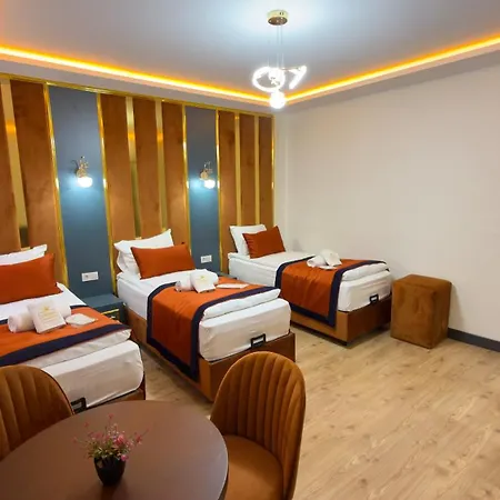 Crown Taksim