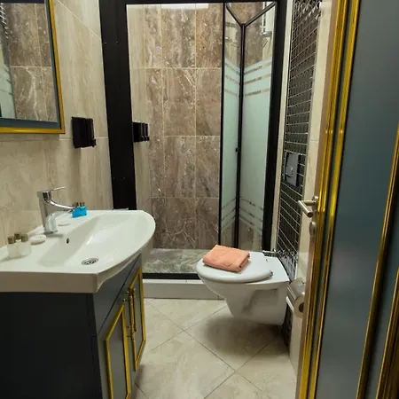 Crown Taksim
